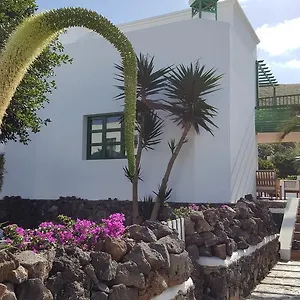 Chez Laura 3* Yaiza (Lanzarote)