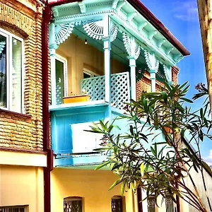 Old Town Mtatsminda 3* טביליסי
